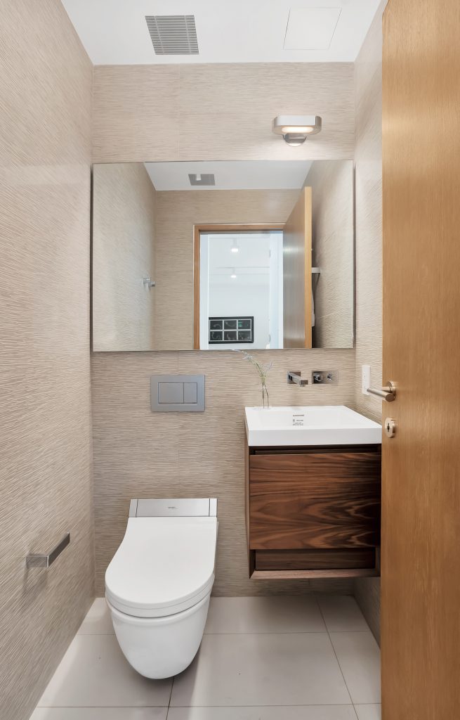20 East 74th St Apt 2G D.Sender Meier RE