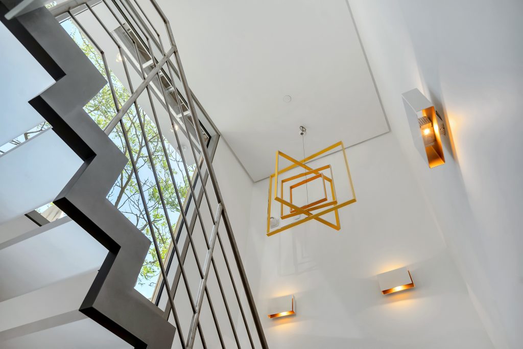 20 East 74th St Apt 2G D.Sender Meier RE