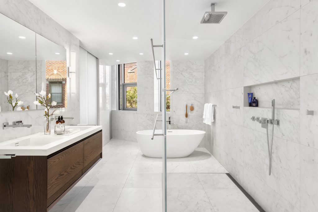 Full Primary Bathroom