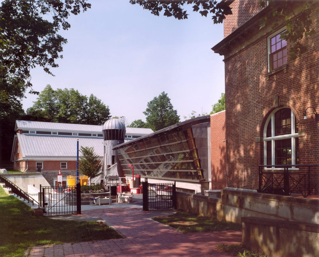 SICM2 courtyard2