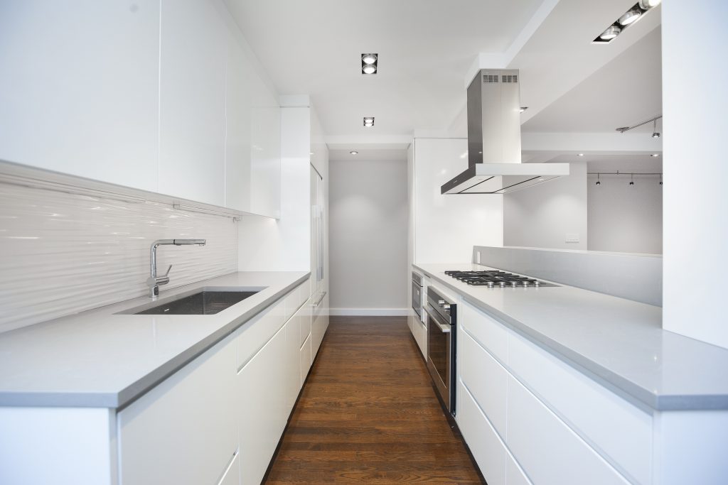 Fifth_Avenue_11_6T_Kitchen_